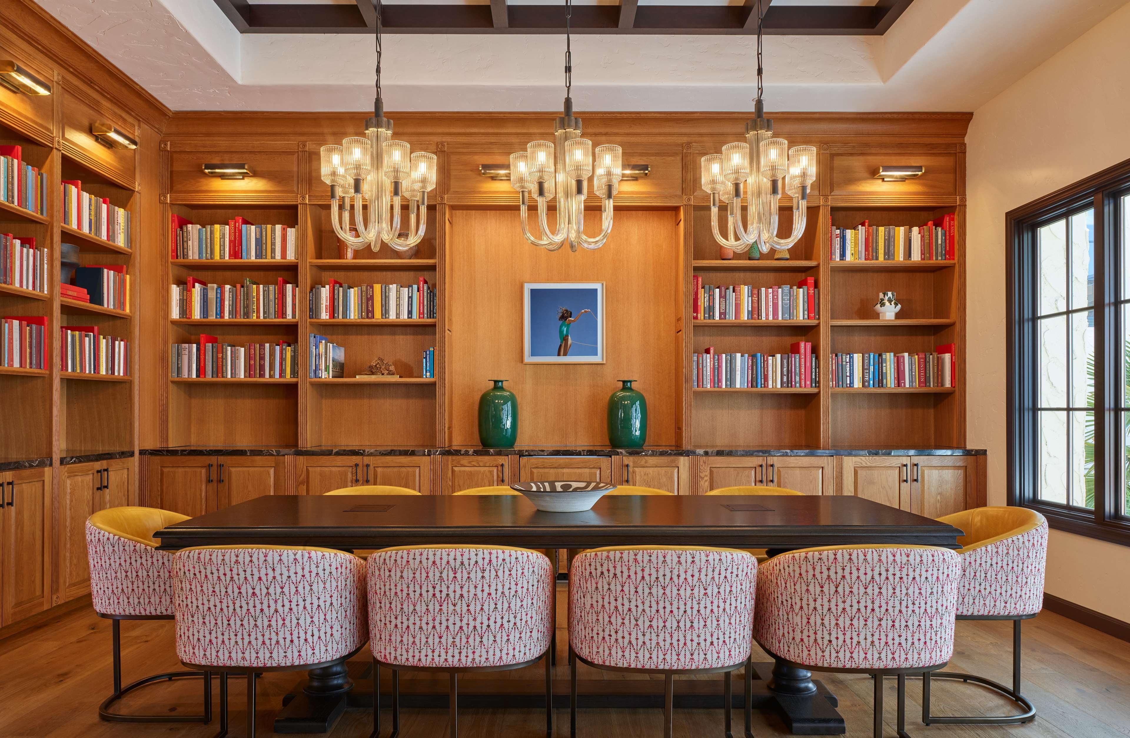 Mar Monte Hotel, In The Unbound Collection By Hyatt 圣巴巴拉 外观 照片